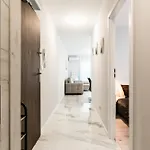Aparthotel Pure Premium - Free Parking & Ac