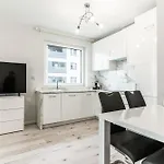 Aparthotel Pure Premium - Free Parking & Ac Vratislav
