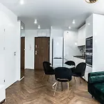 Aparthotel Pure Premium - Free Parking & Ac