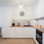 Pure Premium - Free Parking & Ac Aparthotel Vratislav