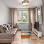 Pure Premium - Free Parking & Ac Aparthotel