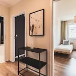 Pure Premium - Free Parking & Ac 4* Vratislav