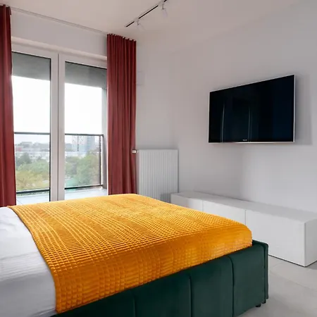 Pure Premium - Free Parking & Ac Apartahotel