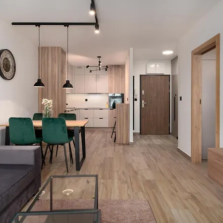 Pure Premium - Free Parking & Ac Apartahotel
