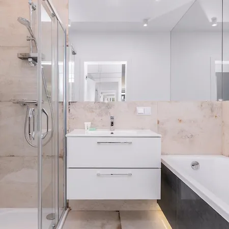 Lejlighedshotel Pure Premium - Free Parking & Ac 4*