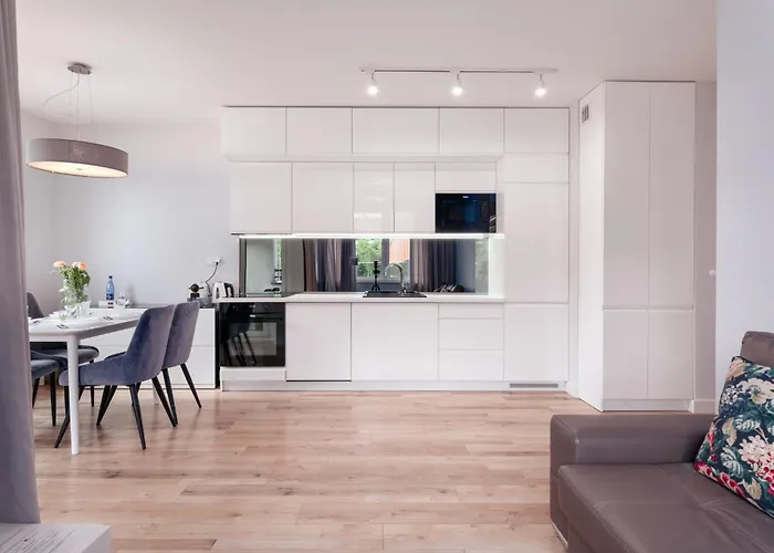 Pure Premium - Free Parking & Ac Βρότσλαβ