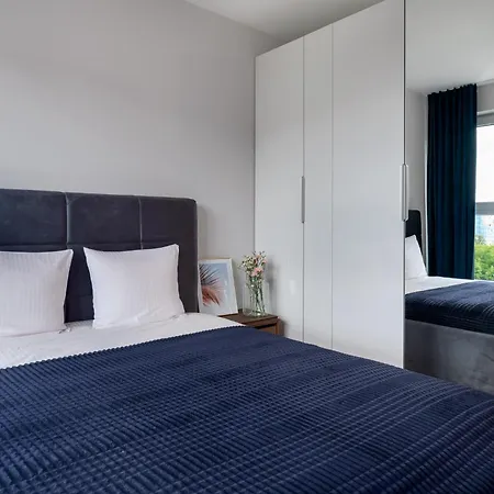 Pure Premium - Free Parking & Ac Βρότσλαβ