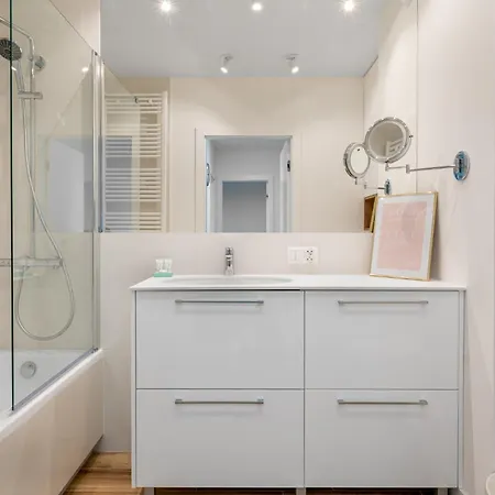 Pure Premium - Free Parking & Ac Βρότσλαβ