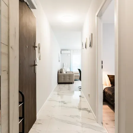 Ξενοδοχείο με διαμερίσματα Pure Premium - Free Parking & Ac