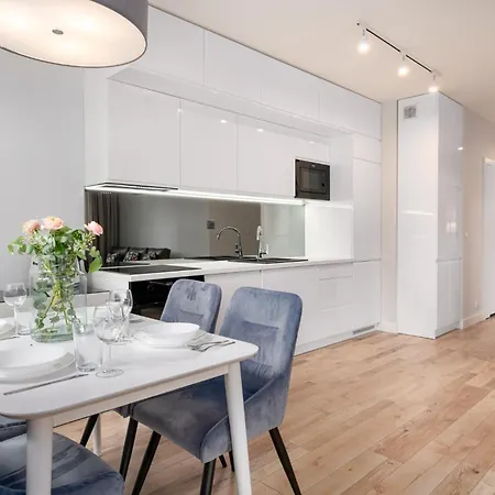 Pure Premium - Free Parking & Ac Ξενοδοχείο με διαμερίσματα 4*