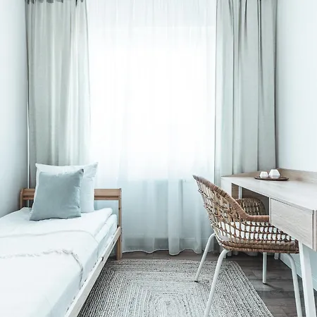 Pure Premium - Free Parking & Ac Ξενοδοχείο με διαμερίσματα 4*