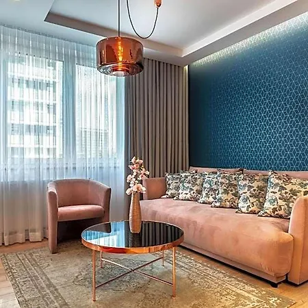 Lägenhetshotell Pure Premium - Parking Free 4*