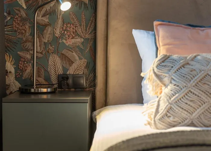 Ξενοδοχείο με διαμερίσματα Pure Premium - Free Parking & Ac Βρότσλαβ