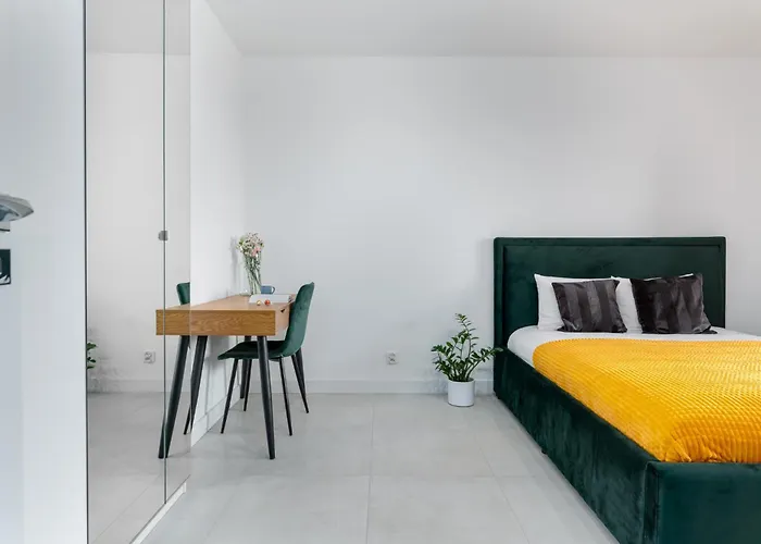 Pure Premium - Free Parking & Ac