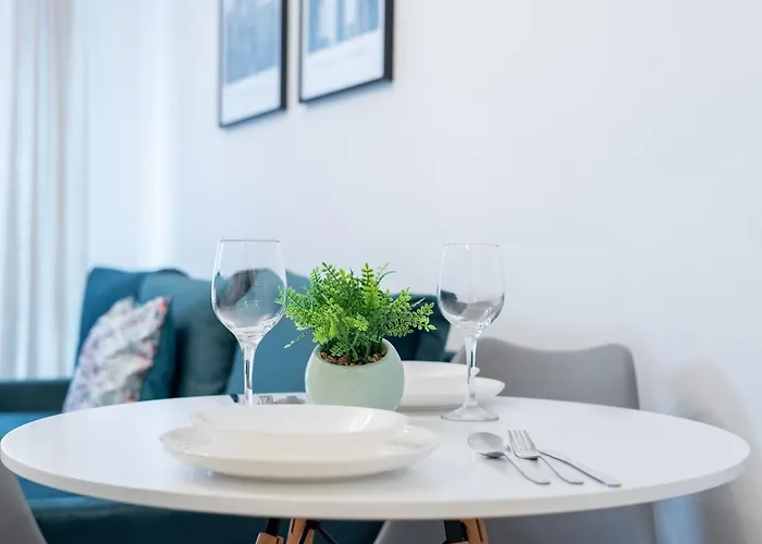 Pure Premium - Free Parking & Ac Апарт-отель